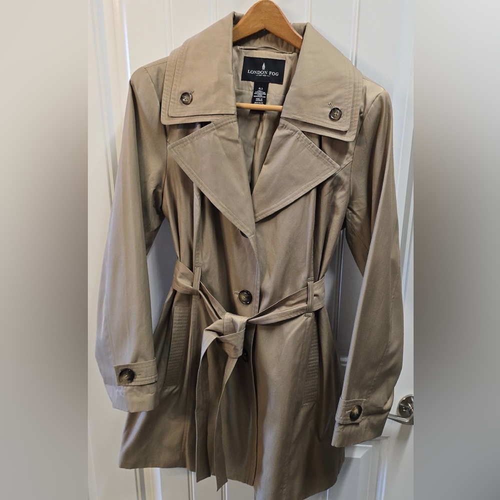 London Fog Trench Coat Womens Large Tan Belted Hooded Classic Rain Jacket